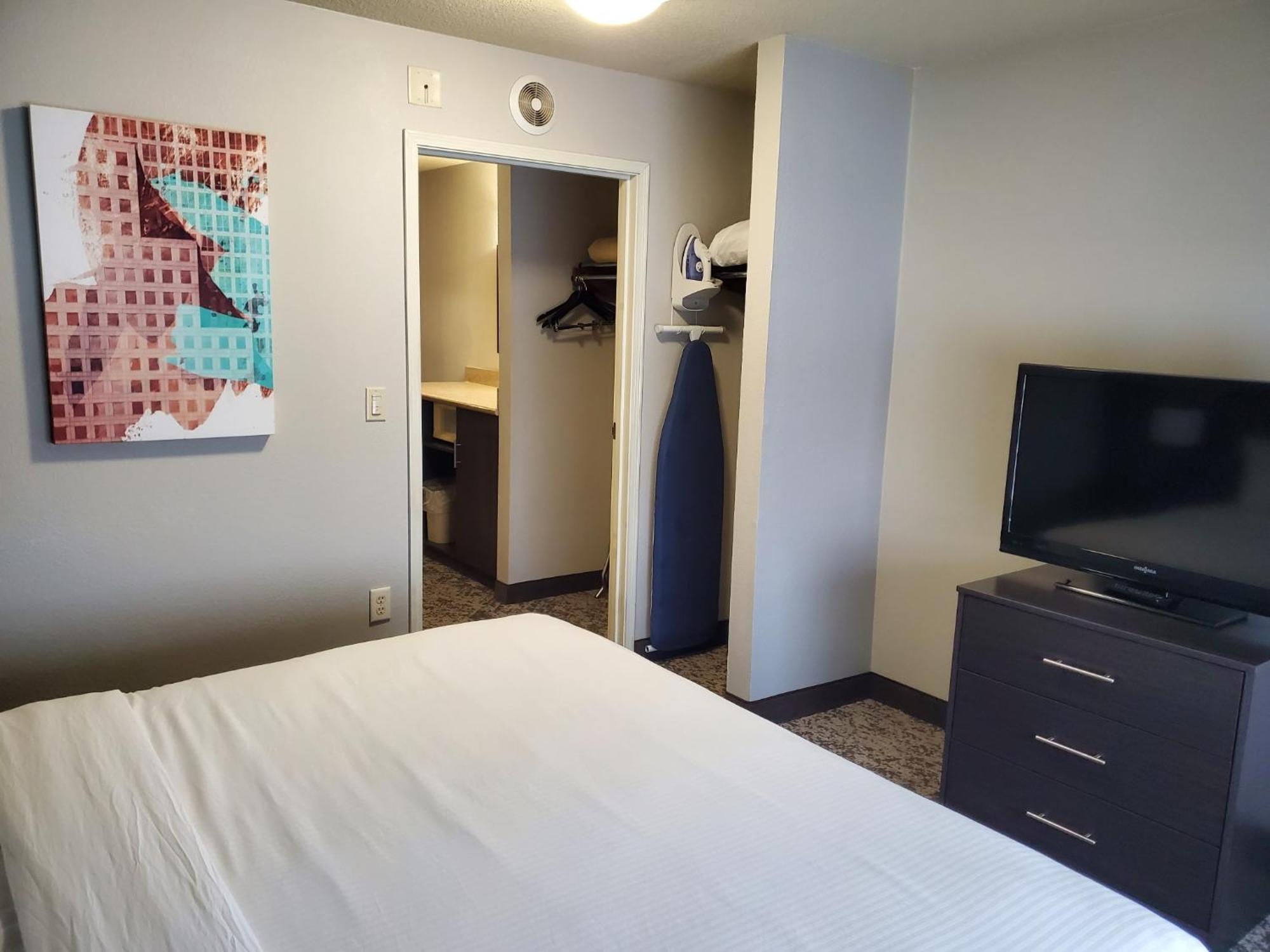 Best Western Fort Wayne Inn & Suites North Exterior photo